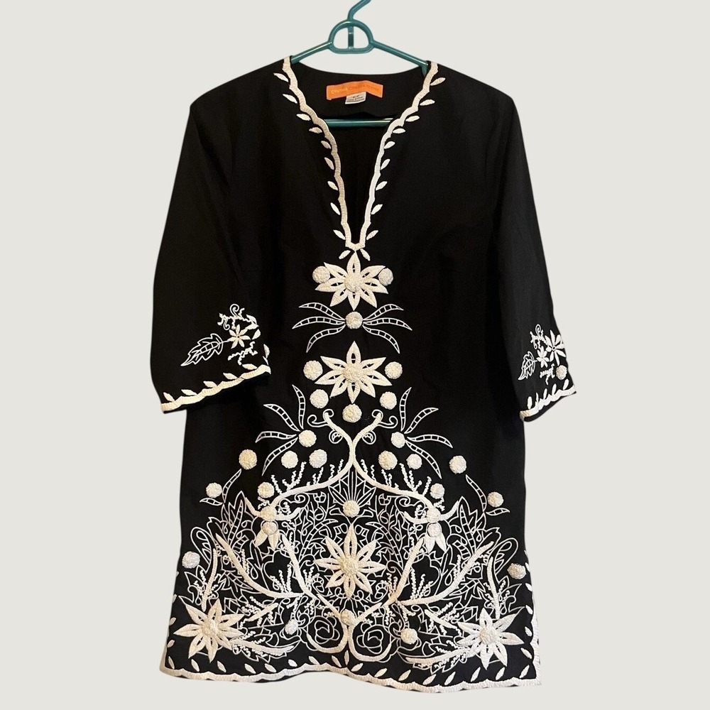 Cynthia Cynthia Steffe Blouse Womens Medium Black Embroidered Floral Tunic Top